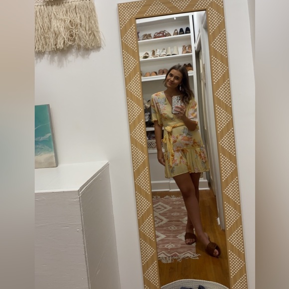 Meet your Posher, Mikaela - Picture 2 of 4